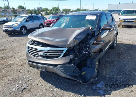 2013 Kia Sportage Lx z USA, uszkodzony, nr VIN KNDPBCA24D7474959